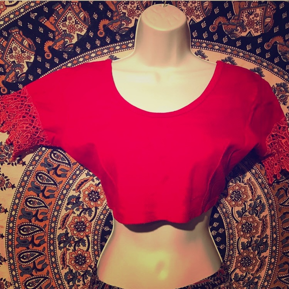 Red crop top with crochet sleeves
